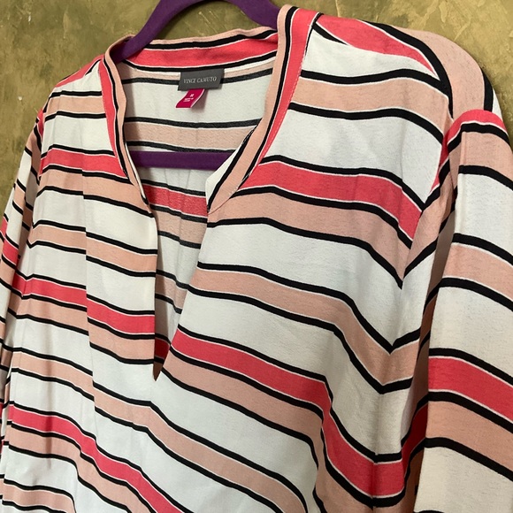 Vince Camuto Striped Lightweight Tunic Top - Picture 3 of 7